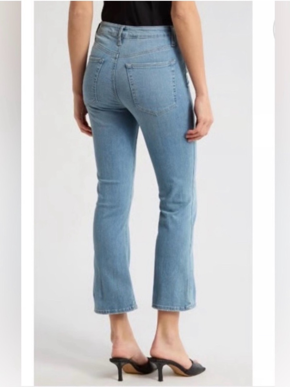 🔥NEW! FRAME •🛍️BUNDLE🛍️• Le Crop Mini Boot Jeans in Guilty Wash/Integrity Wash🔥 - Picture 6 of 13